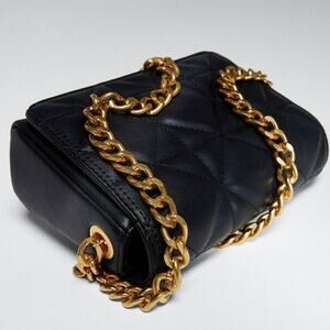 Mango purse crossbody Quilted Chain strap Magnetic metallic fastening NEW